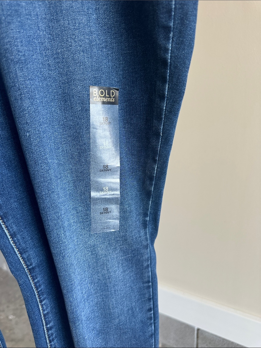 NWT Bold Elements Skinny Jeans size 18 women’s - Picture 2 of 7